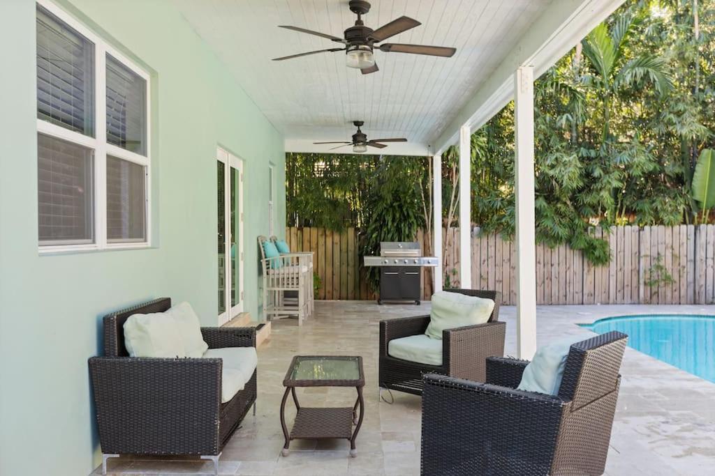 Las Olas Villa With Heated Salt Water Pool Форт Лодърдейл Екстериор снимка